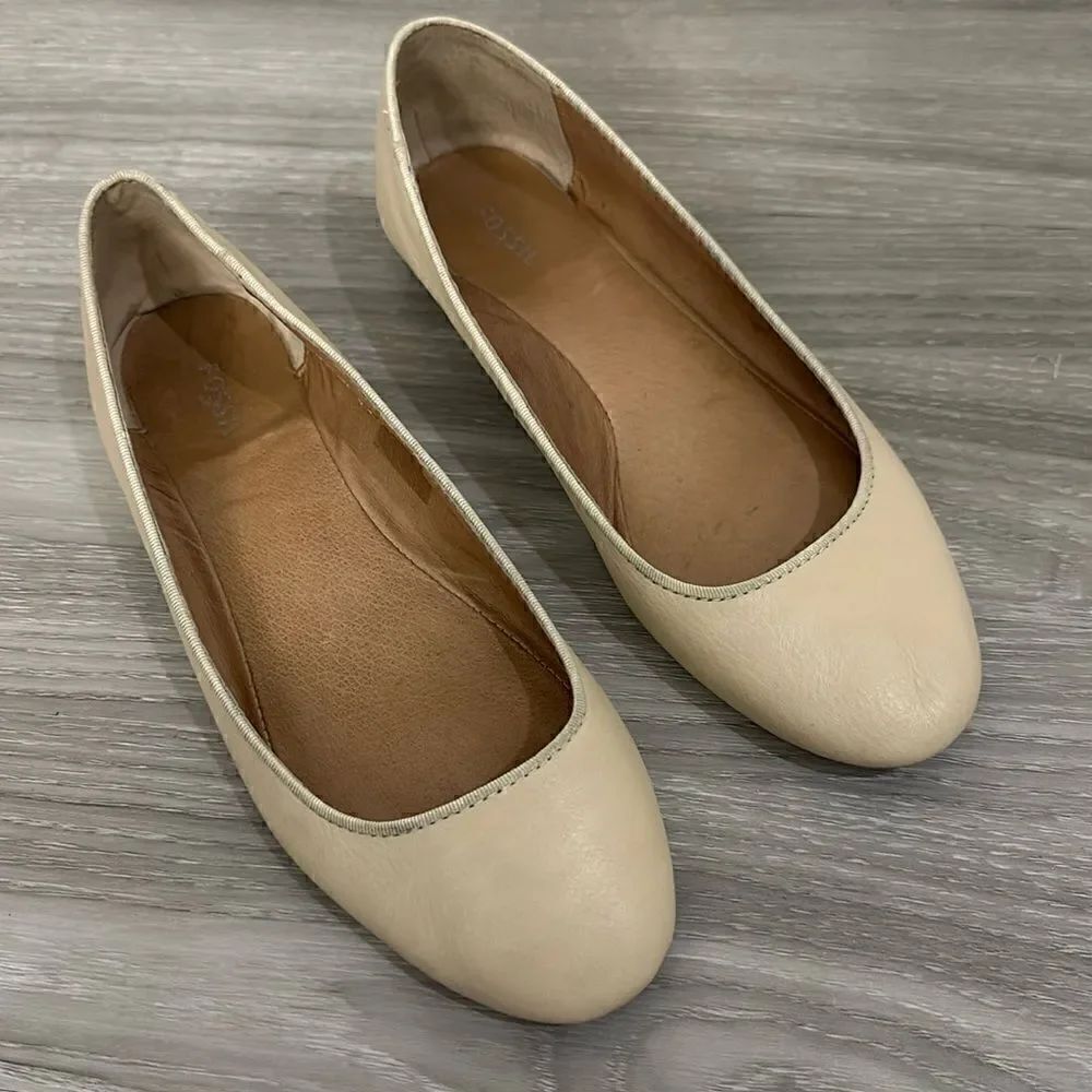 FOSSIL FLAT SHOES SIZE 9